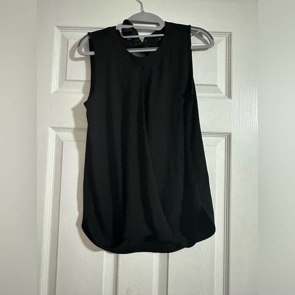 Hawthorne black sleeveless top